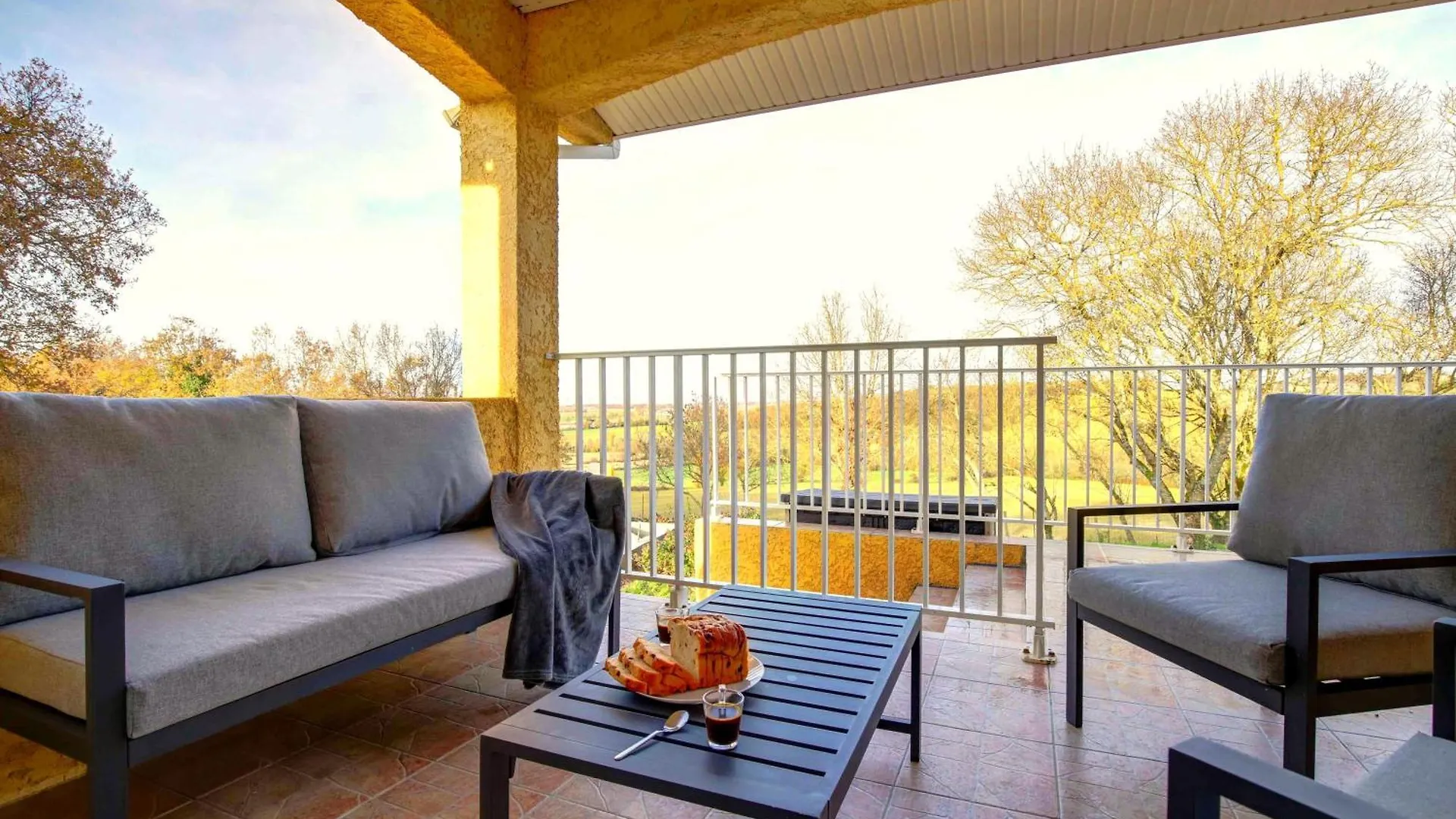 Le Cottage Boheme Nature Piscine Chauffee Privee Du Tarn Entre Toulouse Et Albi & Les Cottages Du Tarn Peyrole 別荘